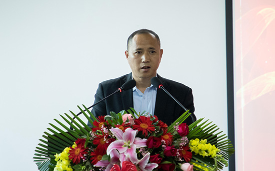 邦百家代表李诗起讲话